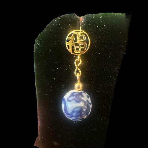 Chinoiserie Porcelain Drop Post Earrings Gold Chinese Symbol Blue & White - Picture 4 of 6